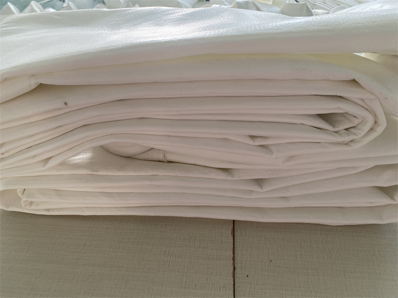 山西鋼廠用pps濾袋滌綸濾袋選擇鑫泉環保材料